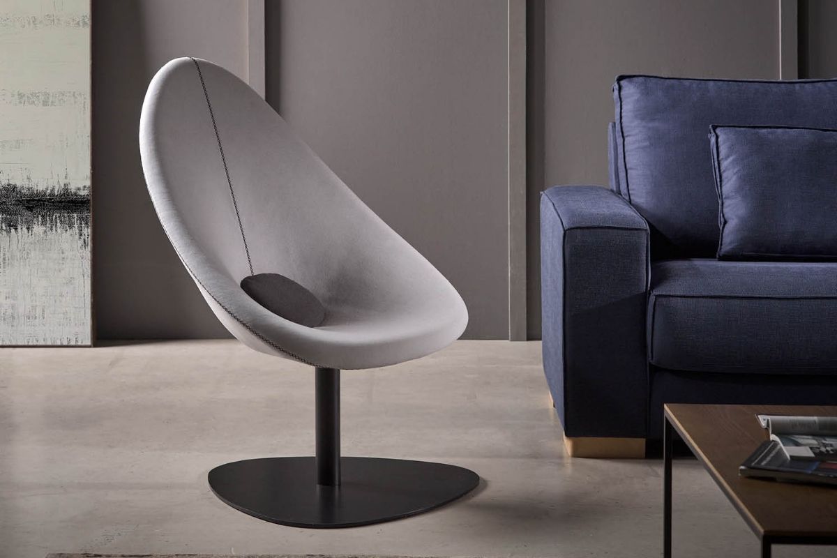 Delta Swivel Armchair