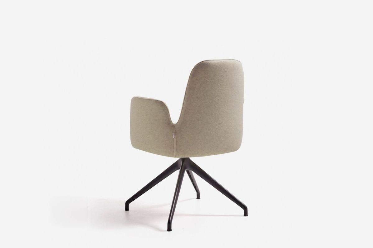 Even Swivel Chair