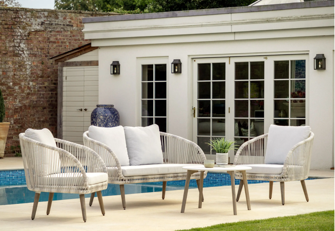 Velino Lounge Set