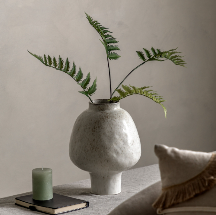 Palawan Vase – Small Stoneware Decorative Vase