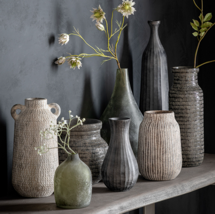Sgraffito Vase – Wide