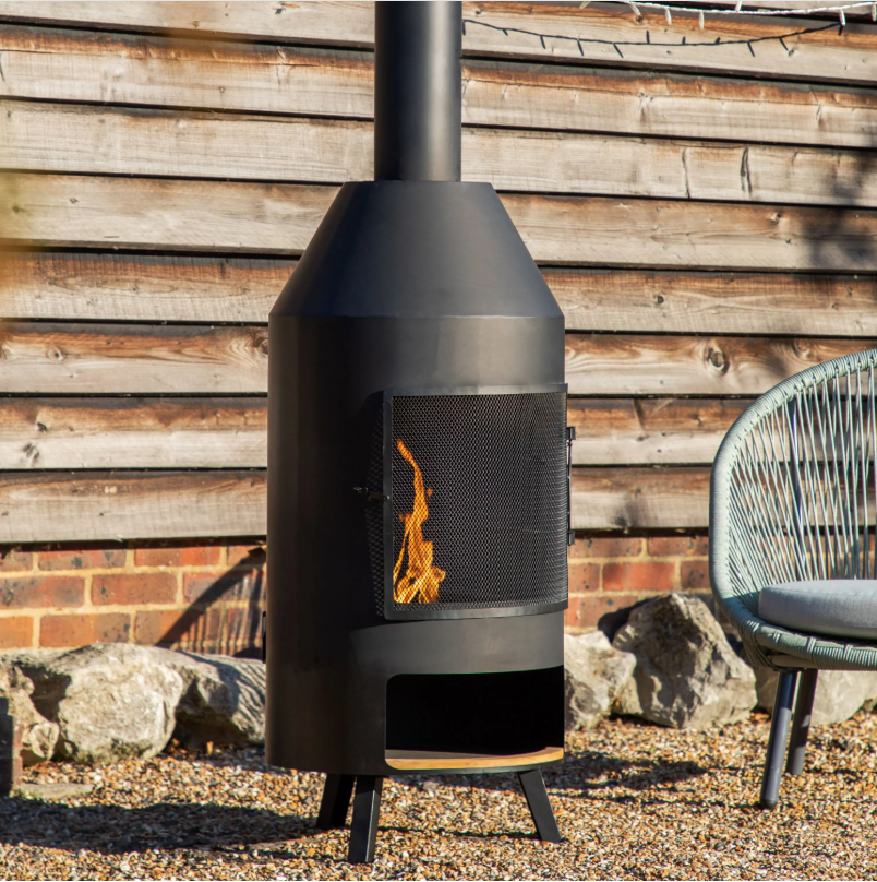 Firenze Chiminea with Pizza Shelf.