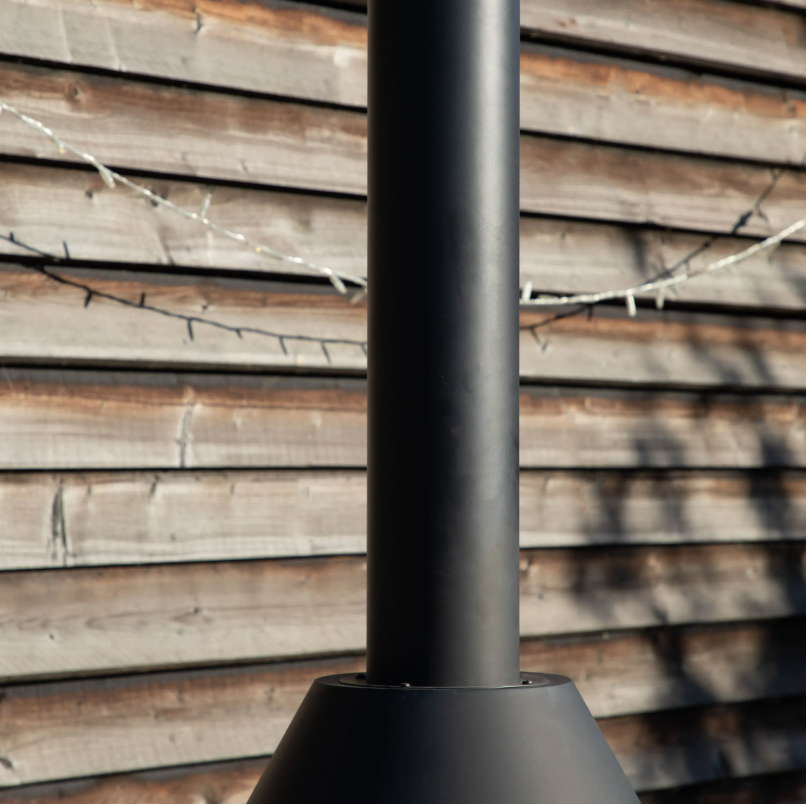 Firenze Chiminea with Pizza Shelf.